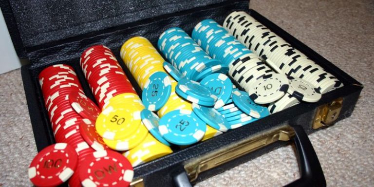 Chip Poker – Khám Phá Khái Niệm Cụ Thể Tại Nhà Cái Jun88_692a897fe7926.jpeg